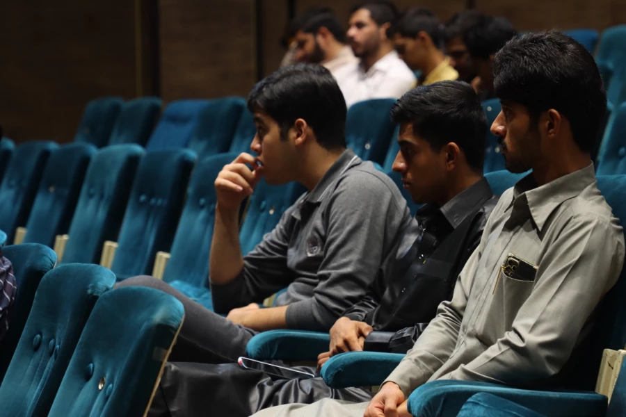 هر کار فرهنگی و تربیتی در محیط دانشگاه بدون حضور دانشجومعلمان محکوم به شکست است 10