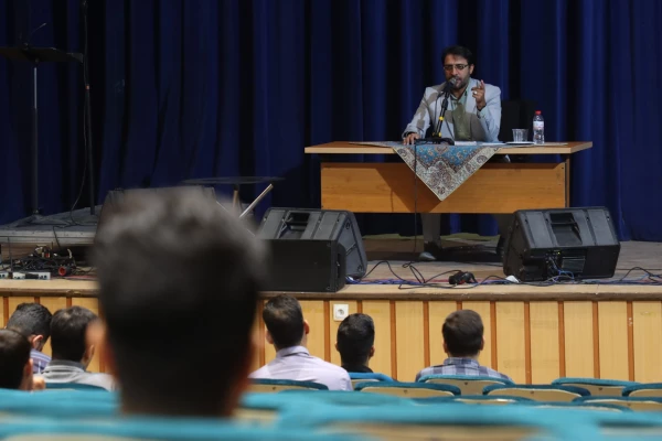 هر کار فرهنگی و تربیتی در محیط دانشگاه بدون حضور دانشجومعلمان محکوم به شکست است 21