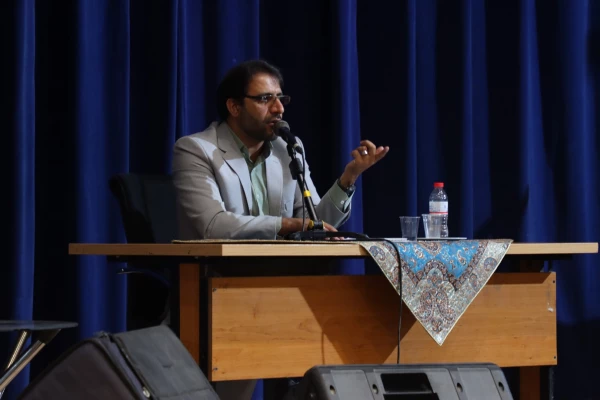 هر کار فرهنگی و تربیتی در محیط دانشگاه بدون حضور دانشجومعلمان محکوم به شکست است 22