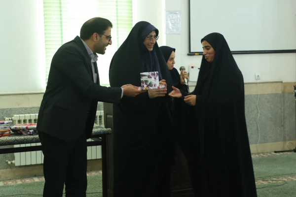 دانشجومعلم؛ ناخدای کشتی فردای کشور  9