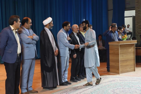 جشن باشکوه شروع سال تحصیلی در دانشگاه فرهنگیان یزد برگزار شد 18