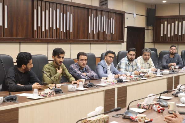 کیفیت غذا و تامین رضایت دانشجومعلمان مهمترین تکلیف عوامل طبخ و توزیع غذا 4