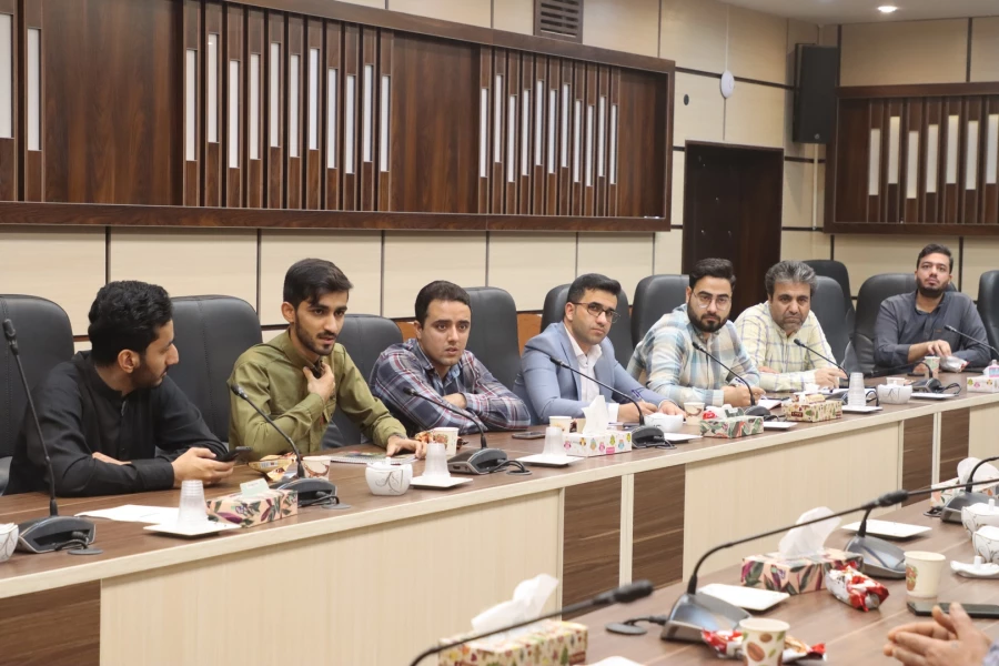 کیفیت غذا و تامین رضایت دانشجومعلمان مهمترین تکلیف عوامل طبخ و توزیع غذا 4