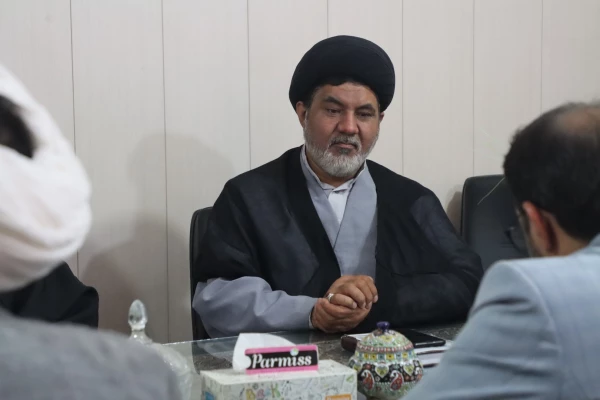 نماز؛ رکن حیاتی و زیربنایی فعالیت های فرهنگی در دانشگاه فرهنگیان یزد 4