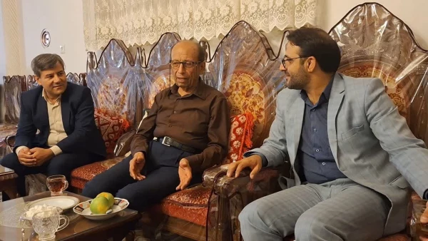 دیدار سرپرست دانشگاه فرهنگیان یزد با دو معلم فرهیخته و استاد پیشکسوت تربیت معلم استان  3