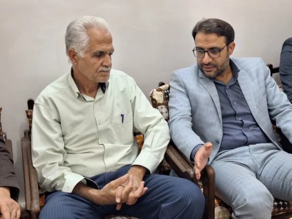 دیدار سرپرست دانشگاه فرهنگیان یزد با دو معلم فرهیخته و استاد پیشکسوت تربیت معلم استان  6