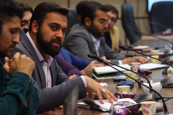 هیأت اندیشه ورز؛ بهترین اتمسفر برای طراحی و ایده پردازی و برنامه ریزی  7