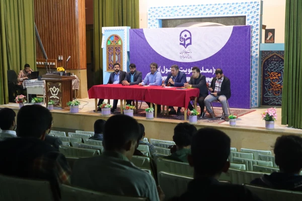  نشست توجیهی و تبیینی نودانشجومعلمان ورودی 1402 دانشگاه فرهنگیان یزد 10