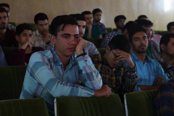  نشست توجیهی و تبیینی نودانشجومعلمان ورودی 1402 دانشگاه فرهنگیان یزد 17