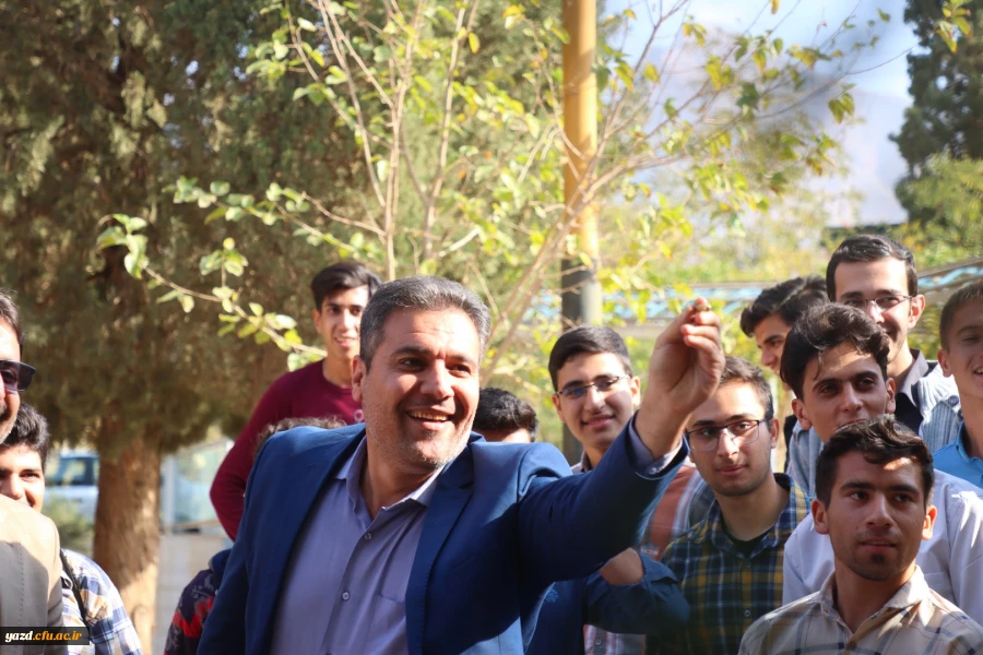  نشست توجیهی و تبیینی نودانشجومعلمان ورودی 1402 دانشگاه فرهنگیان یزد 37