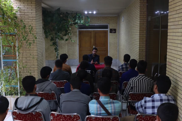  نشست توجیهی و تبیینی نودانشجومعلمان ورودی 1402 دانشگاه فرهنگیان یزد 43