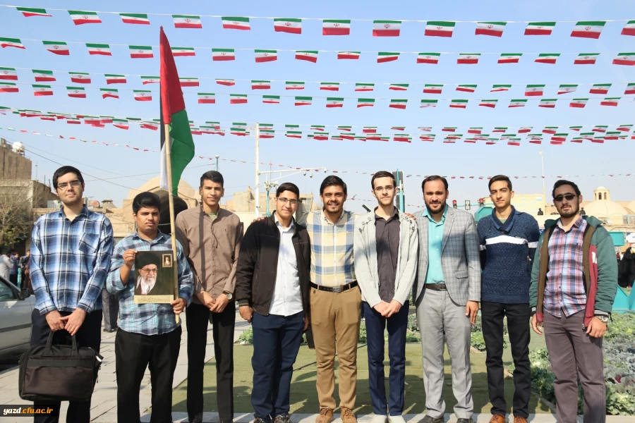 حضور دانشجومعلمان یزدی در راهپیمایی گرامیداشت 13 آبان ماه 7
