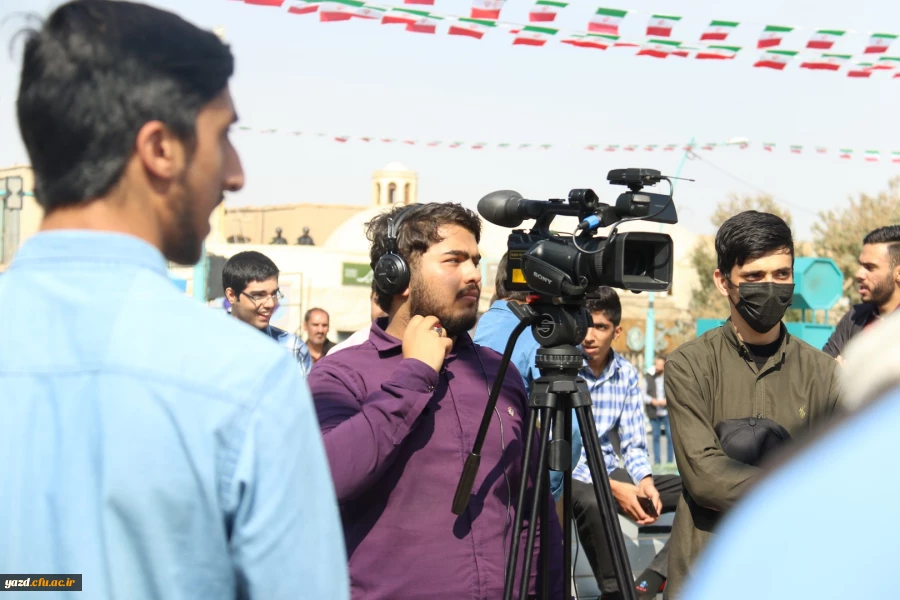 حضور دانشجومعلمان یزدی در راهپیمایی گرامیداشت 13 آبان ماه 18