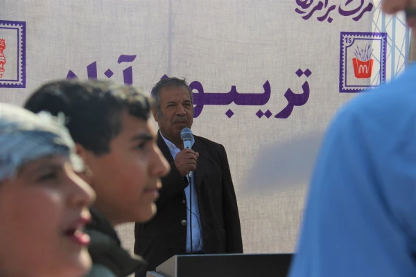 حضور دانشجومعلمان یزدی در راهپیمایی گرامیداشت 13 آبان ماه 4