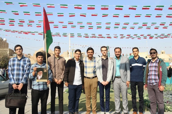 حضور دانشجومعلمان یزدی در راهپیمایی گرامیداشت 13 آبان ماه 7