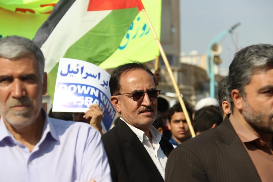 حضور دانشجومعلمان یزدی در راهپیمایی گرامیداشت 13 آبان ماه 9