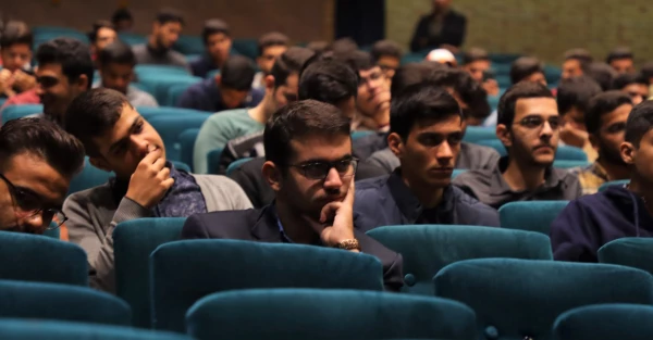 کرسی های آزاد اندیشی؛ بهترین بستر برای بیان آزادانه، عالمانه و شجاعانه دیدگاه ها  4