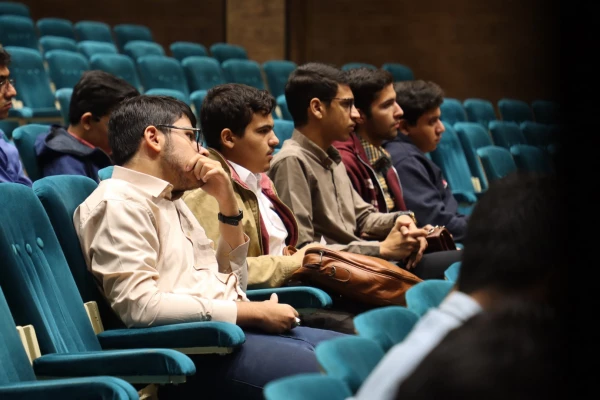 کرسی های آزاد اندیشی؛ بهترین بستر برای بیان آزادانه، عالمانه و شجاعانه دیدگاه ها  10