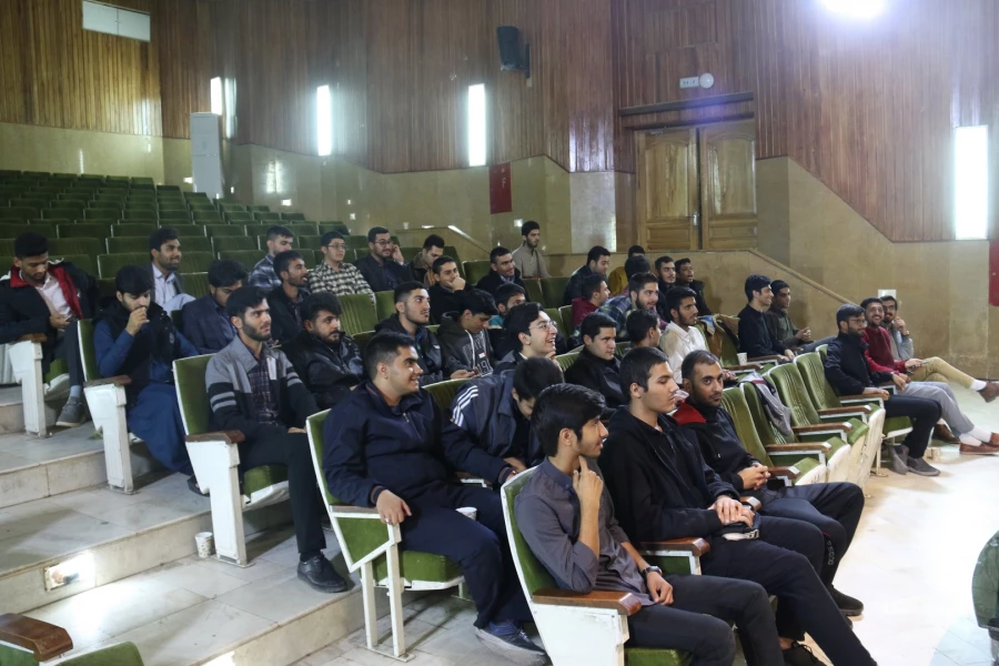 دوره توانمندسازی مدرس جهادی ویژه دانشجومعلمان دانشگاه فرهنگیان یزد 4