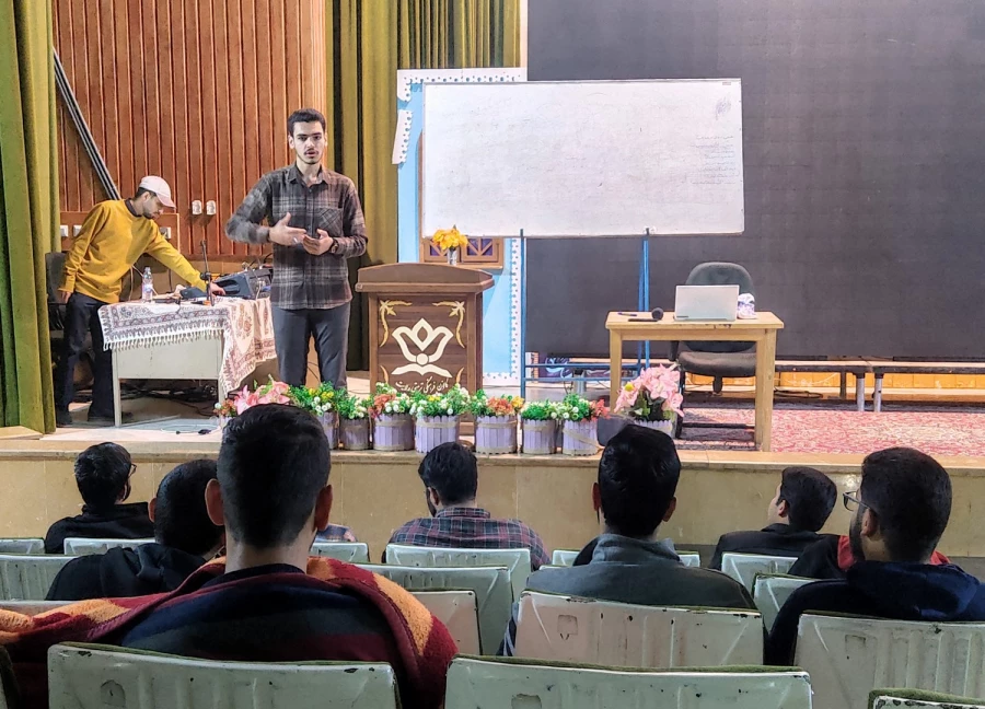 دوره توانمندسازی مدرس جهادی ویژه دانشجومعلمان دانشگاه فرهنگیان یزد 9