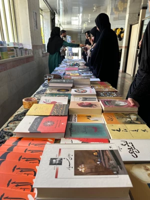 برپایی نمایشگاه کتاب 7