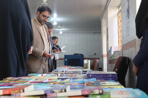 برپایی نمایشگاه کتاب 9