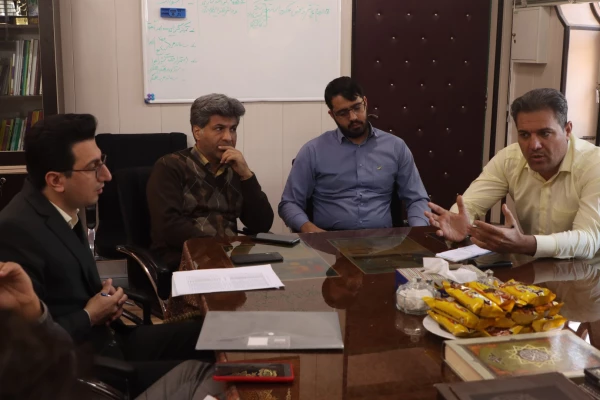 لزوم برگزاری همایش هدفمند و کاربردی در حوزه کارورزی دانشگاه 4