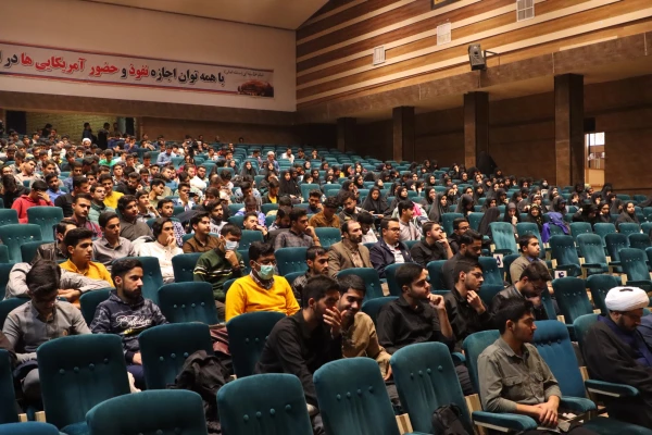 همایش با شکوه مارپیچ شبهه و شایعه در فضای دانشجویی 11