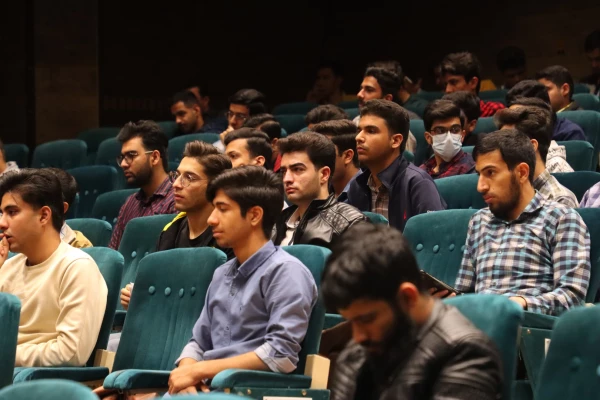 تریبون آزاد و گفتگوی صمیمانه دانشجومعلمان با مسوولان دانشگاه فرهنگیان یزد 9