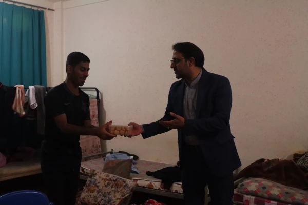 تبریک شیرین سرپرست دانشگاه فرهنگیان یزد به دانشجومعلمان 6