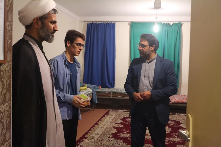 تبریک شیرین سرپرست دانشگاه فرهنگیان یزد به دانشجومعلمان 11