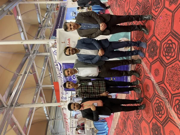 بازدید سرپرست دانشگاه از غرفه دانشگاه فرهنگیان یزد در نمایشگاه فن بازار استان 4