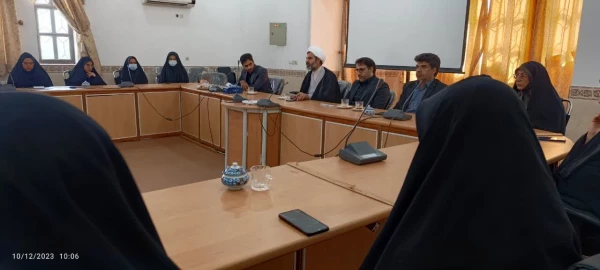 بازدید سر زده و پرسش و پاسخ سرپرست و دیگر مدیران دانشگاه از ساختمان شماره 2 پردیس حضرت فاطمه الزهراء(س) در میبد 3