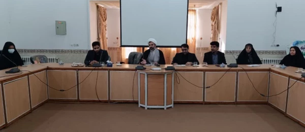 بازدید سر زده و پرسش و پاسخ سرپرست و دیگر مدیران دانشگاه از ساختمان شماره 2 پردیس حضرت فاطمه الزهراء(س) در میبد 5