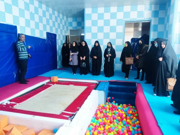 بازدید از مدرسه حاج احمد زرکش 3