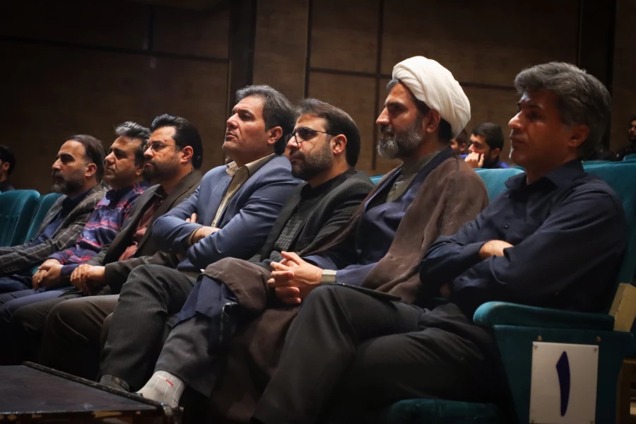 برگزاری جشن با شکوه گرامیداشت روز دانشجو  12