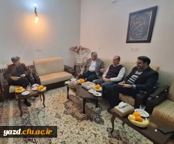 دیدار یلدایی سرپرست دانشگاه با اولین معاون آموزشی تربیت معلم و استاد پیشکسوت دانشگاه فرهنگیان استان یزد 6