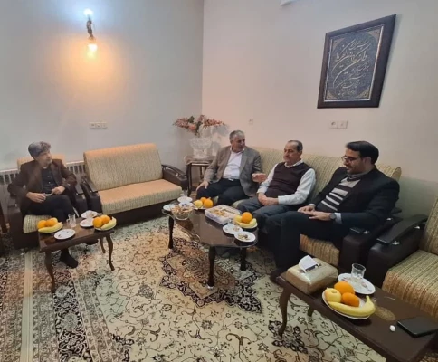 دیدار یلدایی سرپرست دانشگاه با اولین معاون آموزشی تربیت معلم و استاد پیشکسوت دانشگاه فرهنگیان استان یزد 6