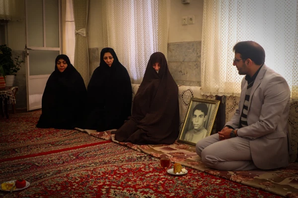 دیدار مسوولان دانشگاه فرهنگیان یزد با مادر بزرگوار 4 شهید دفاع مقدس  5