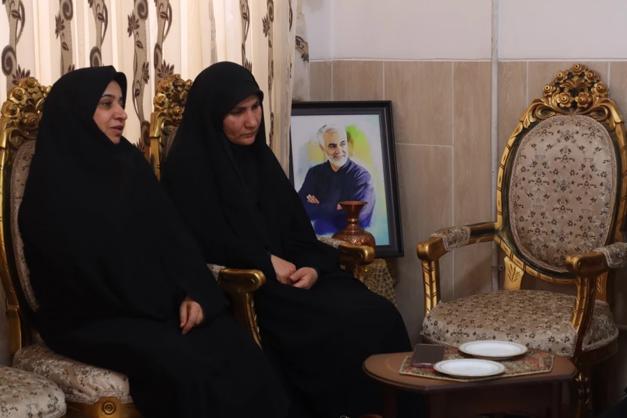 دیدار مسوولان دانشگاه فرهنگیان یزد با مادر بزرگوار 4 شهید دفاع مقدس  8