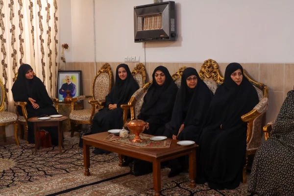 دیدار مسوولان دانشگاه فرهنگیان یزد با مادر بزرگوار 4 شهید دفاع مقدس  10