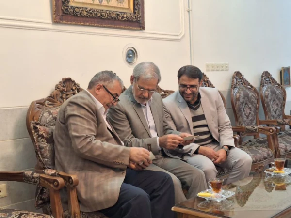 دیدار سرپرست دانشگاه فرهنگیان یزد با دو پیشکسوت مرکز تربیت معلم شهید پاک نژاد  3