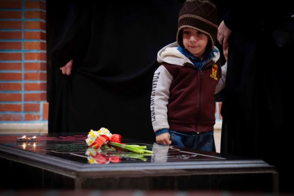 مراسم گرامیداشت شهیده دانشجومعلم فائزه رحیمی و ۲۳ شهید دانش آموز اقدام تروریستی کرمان 3