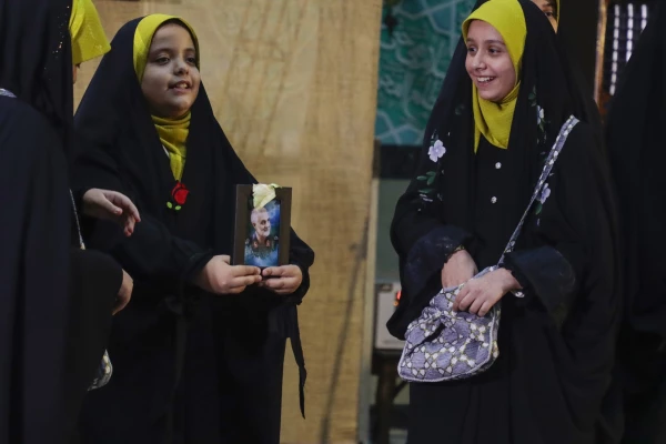 مراسم گرامیداشت شهیده دانشجومعلم فائزه رحیمی و ۲۳ شهید دانش آموز اقدام تروریستی کرمان 12