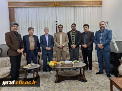دیدار سرپرست دانشگاه فرهنگیان یزد با دو پیشکسوت مرکز تربیت معلم شهید پاک نژاد  3