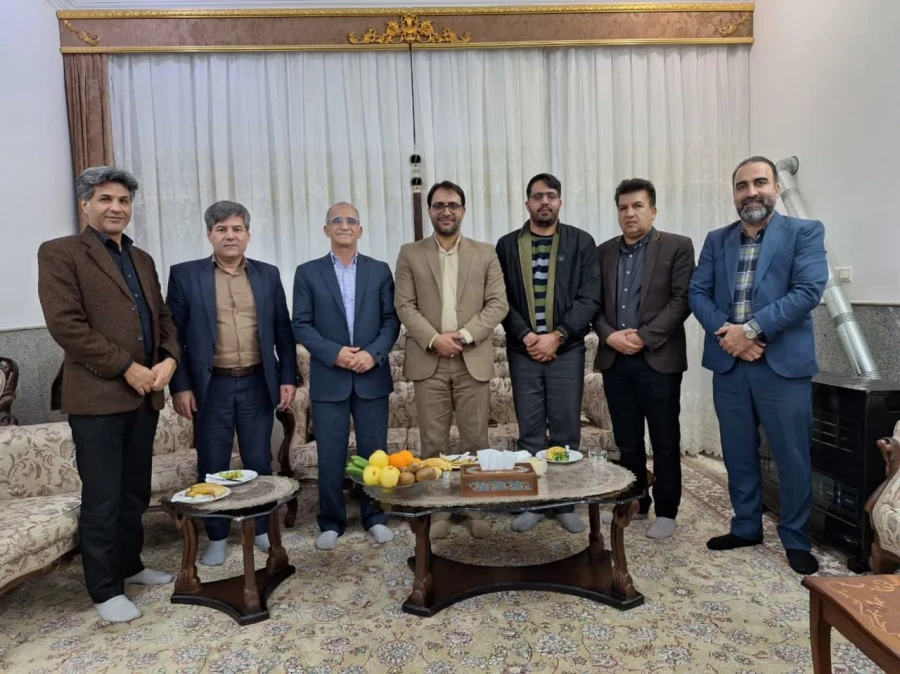 دیدار سرپرست دانشگاه فرهنگیان یزد با دو پیشکسوت مرکز تربیت معلم شهید پاک نژاد  3