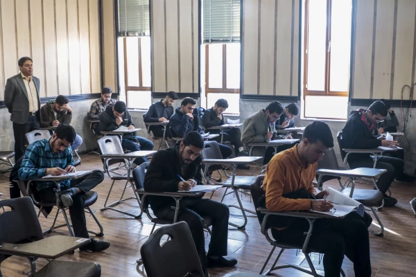 بازدید سرپرست دانشگاه فرهنگیان یزد از روند برگزاری امتحانات پردیس های استان 5