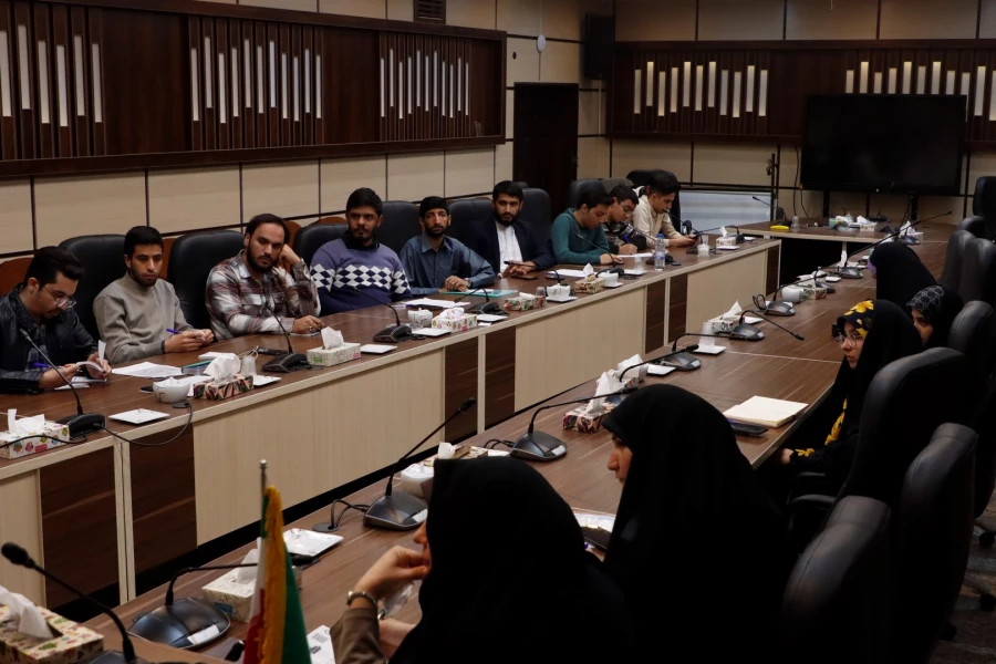 لزوم تدوین تقویم فرهنگی نیمسال دوم بر اساس نگاه گفتمانی و تحولی  7