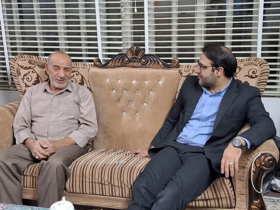 دیدار سرپرست دانشگاه فرهنگیان یزد با دو پیشکسوت مرکز تربیت معلم حضرت فاطمه الزهرا(س)   6