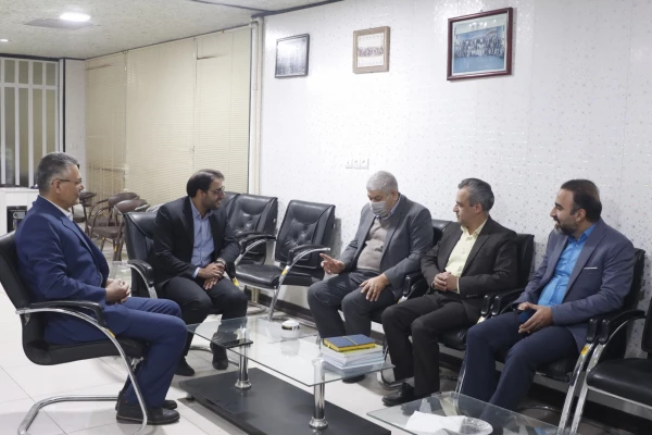 دیدار پیشکسوت و معلم برجسته کشوری و آموزش و پرورش استان با سرپرست دانشگاه فرهنگیان یزد  3